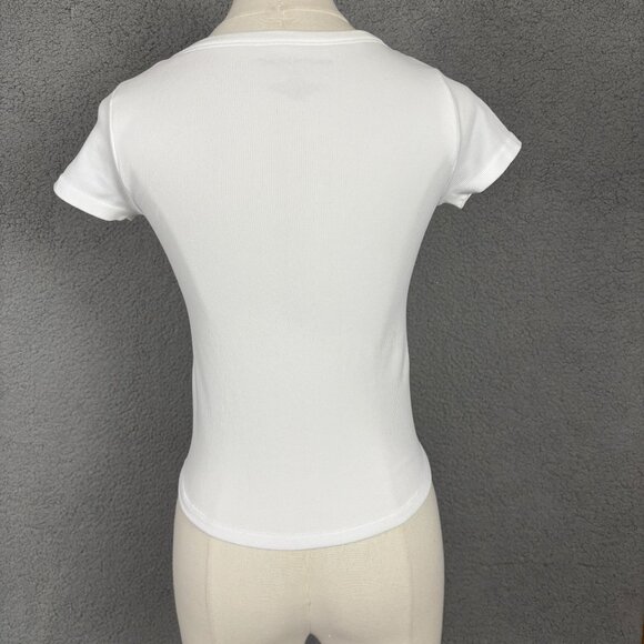 Planet Heart White Ribbed Short Sleeve Henley Top Small 3/4 Button Up NWOT's. - Picture 5 of 7